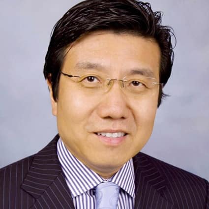 Юн-По Джан, PhD, DDS (с отличием), MBA Yun-Po Zhang, PhD, DDS (hons), MBA