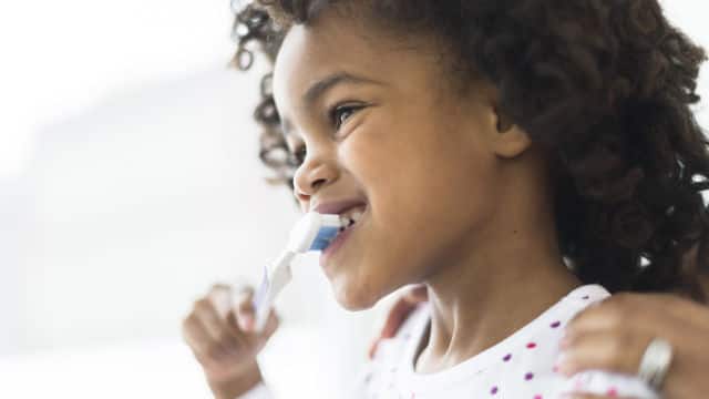 что делать если ребенок ест зубную пасту